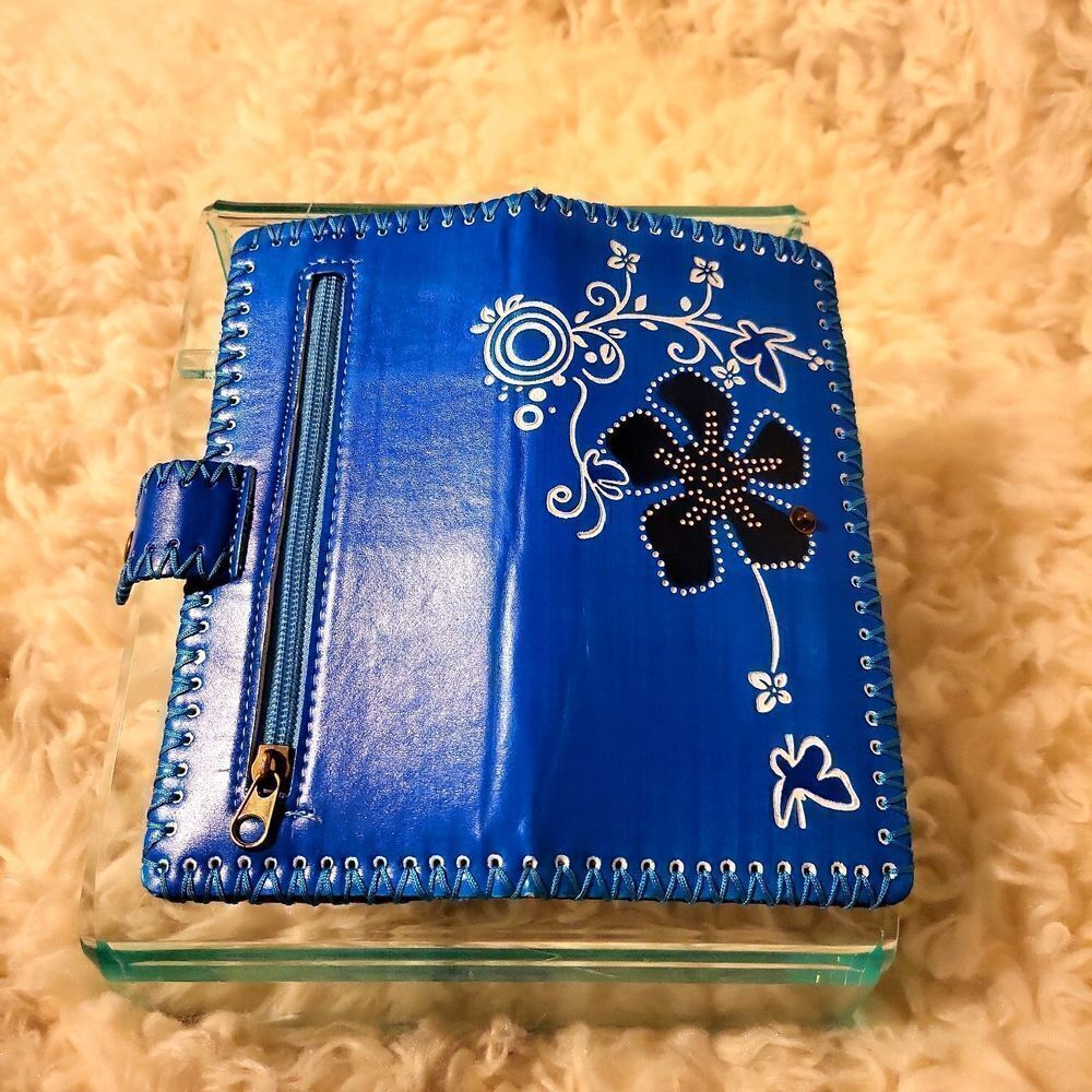 Handmade Aztec wallet - Picture 3 of 4